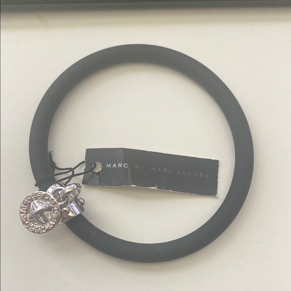 MARC BY MARC JACOBS - Black Silicone Bracelet